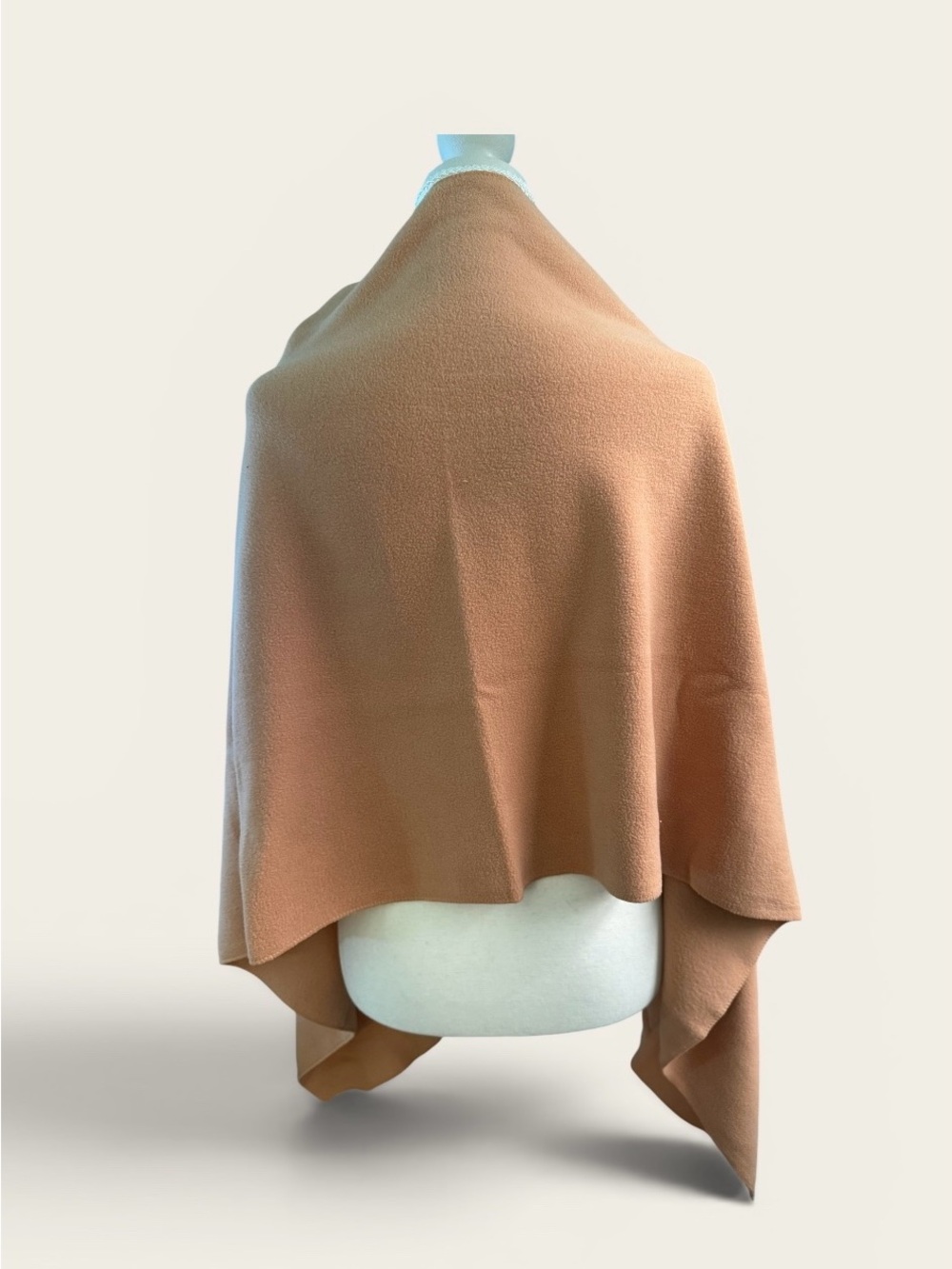 NWOT Cozy Camel Pocket Wrap for Women - Picture 3 of 11